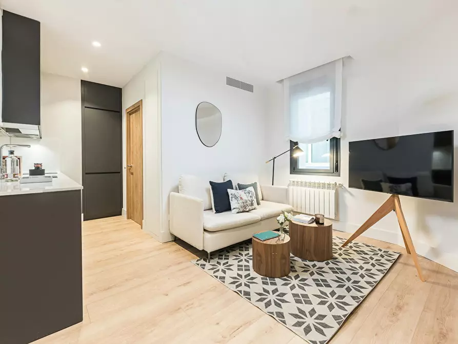 Immagine 2 di Appartamento in affitto  in Calle Doctor Castelo a Madrid