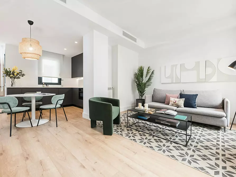 Immagine 2 di Appartamento in affitto  in Calle Doctor Castelo a Madrid