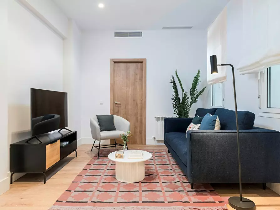 Immagine 2 di Appartamento in affitto  in Calle Doctor Castelo a Madrid