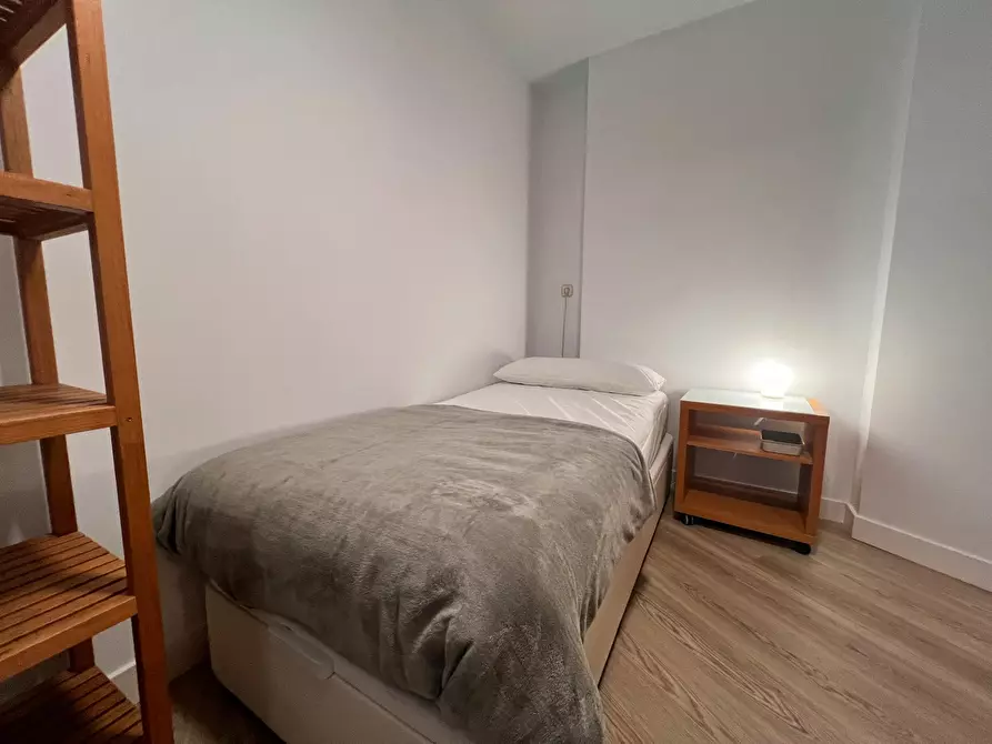 Immagine 4 di Camera in affitto  in Calle de Esquilache a Madrid