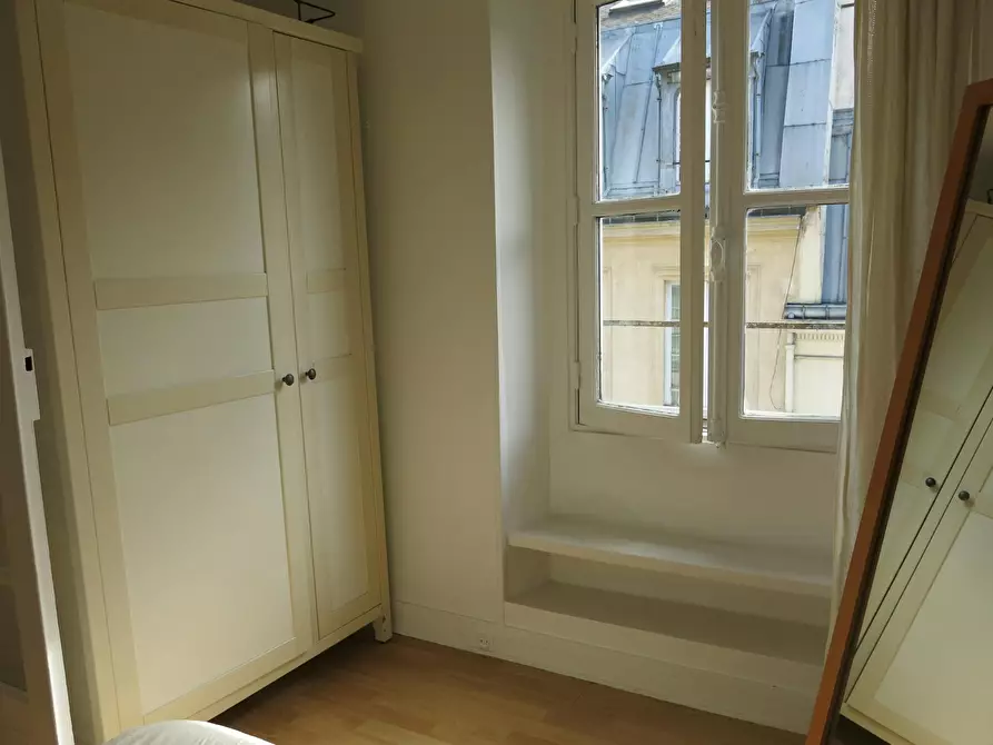 Immagine 5 di Appartamento in affitto  in Rue Saint-Sulpice a Paris 06