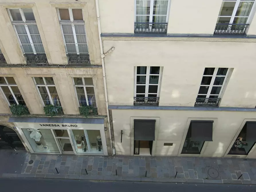 Immagine 6 di Appartamento in affitto  in Rue Saint-Sulpice a Paris 06