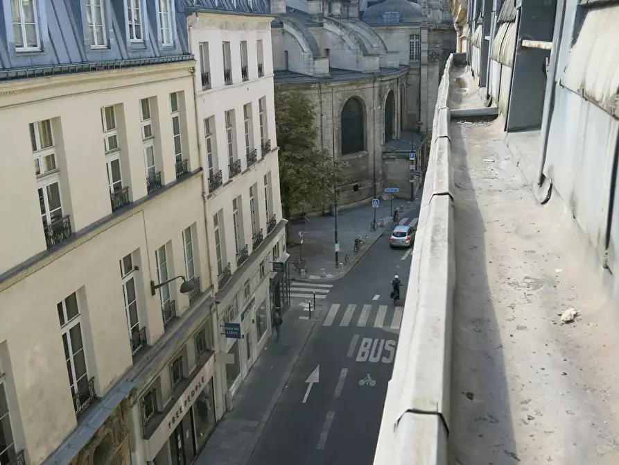 Immagine 7 di Appartamento in affitto  in Rue Saint-Sulpice a Paris 06