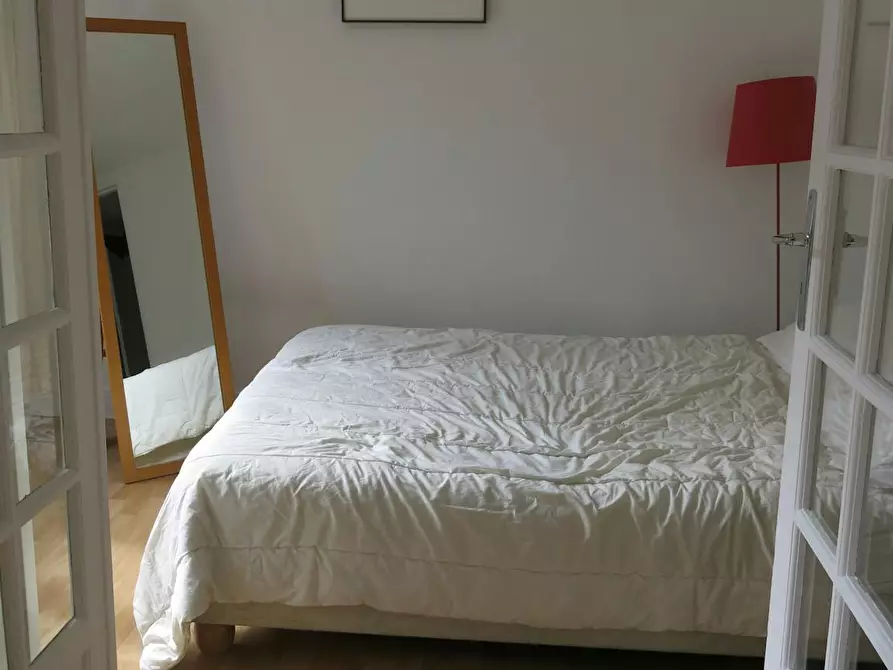 Immagine 3 di Appartamento in affitto  in Rue Saint-Sulpice a Paris 06