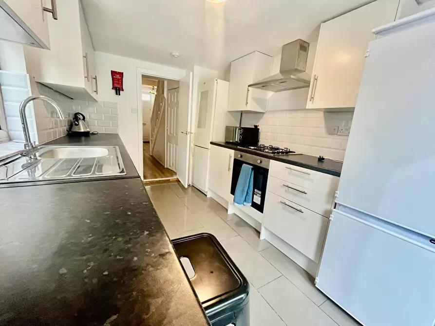 Immagine 7 di Camera in affitto  in Moffat Road a Wandsworth