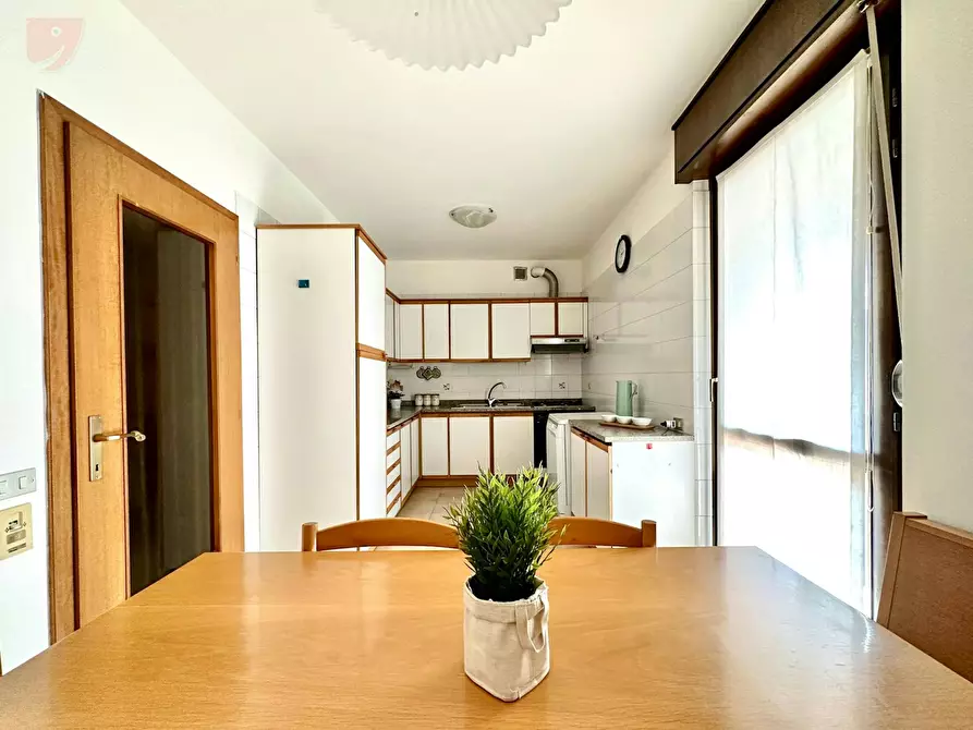 Immagine 10 di Camera in affitto  in Via Pomeranos a Trento