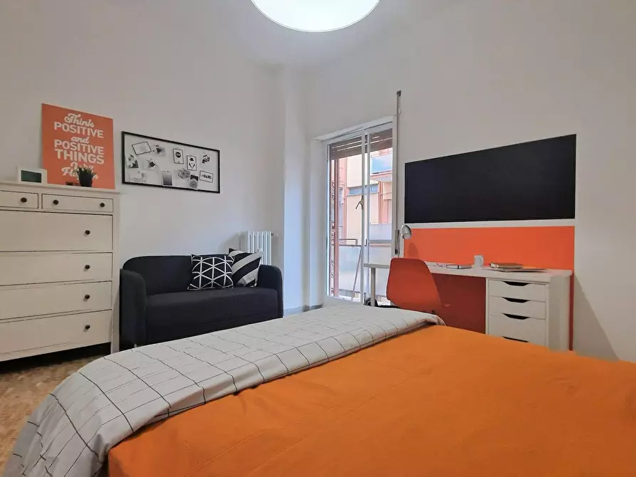 Immagine 2 di Camera in affitto  in Via Attilio Ambrosini a Roma