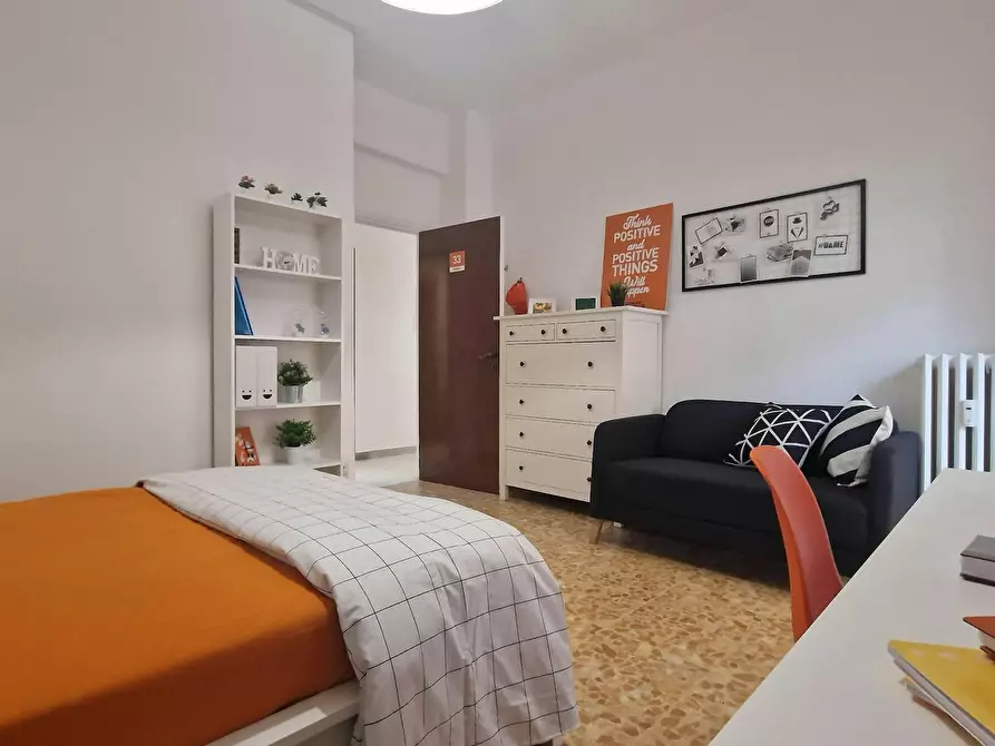 Immagine 3 di Camera in affitto  in Via Attilio Ambrosini a Roma