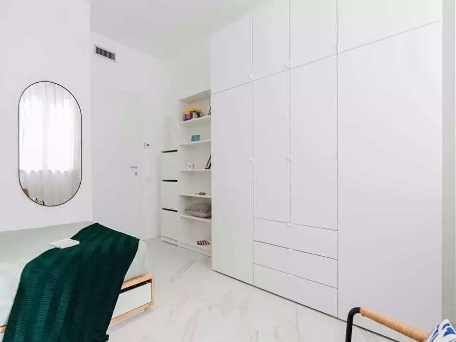 Immagine 6 di Camera in affitto  in Viale Bligny a Milano