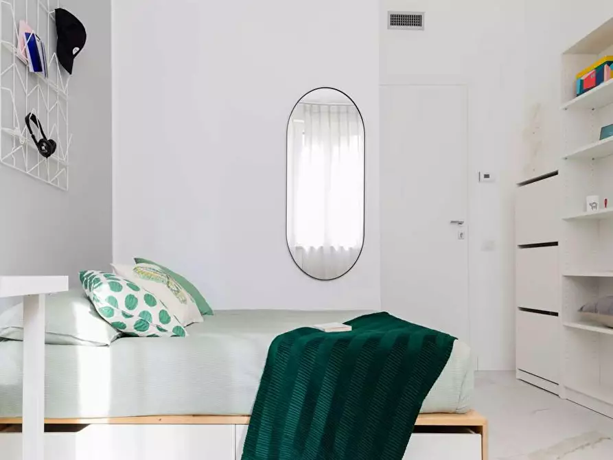 Immagine 2 di Camera in affitto  in Viale Bligny a Milano