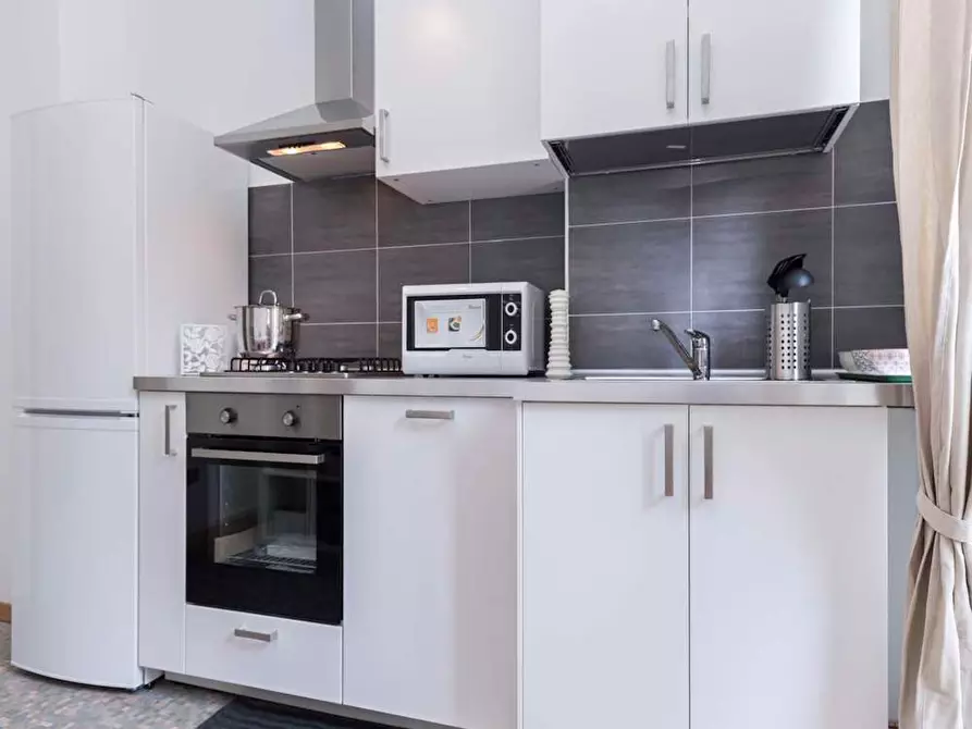 Immagine 10 di Camera in affitto  in Via dei Pioppi a Buccinasco