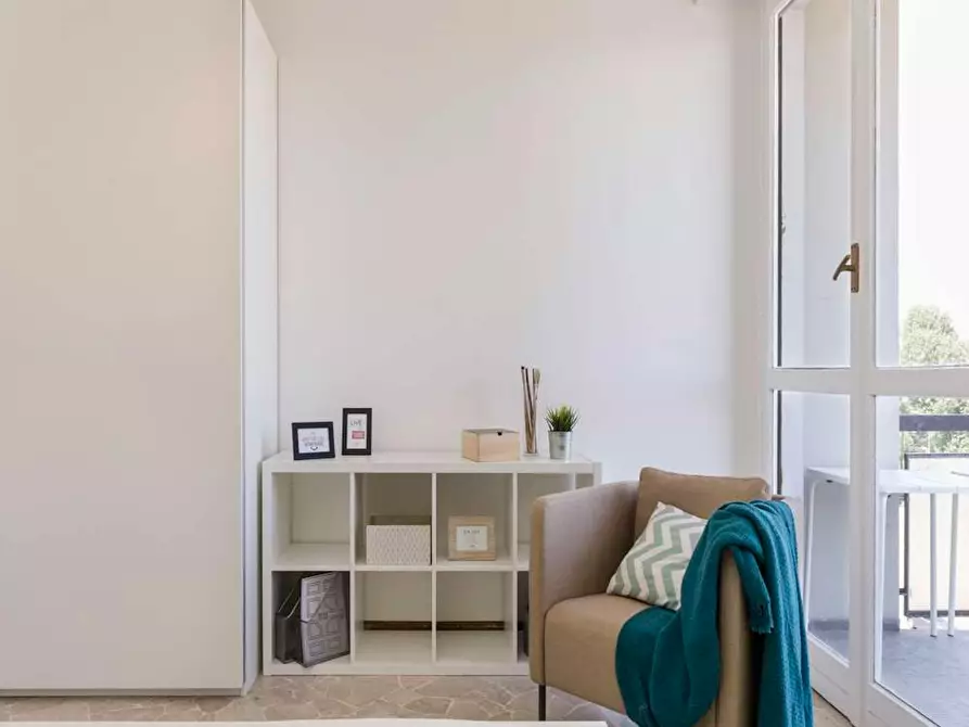 Immagine 2 di Camera in affitto  in Via Ginestre a Buccinasco