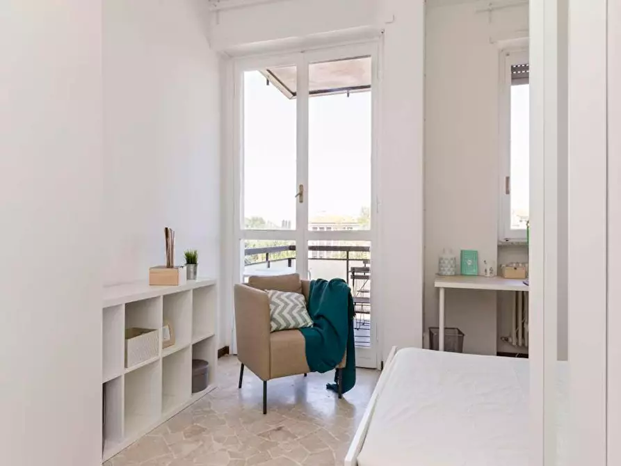 Immagine 6 di Camera in affitto  in Via Ginestre a Buccinasco