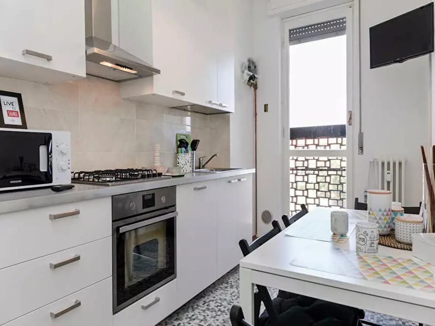 Immagine 8 di Camera in affitto  in Via Ginestre a Buccinasco