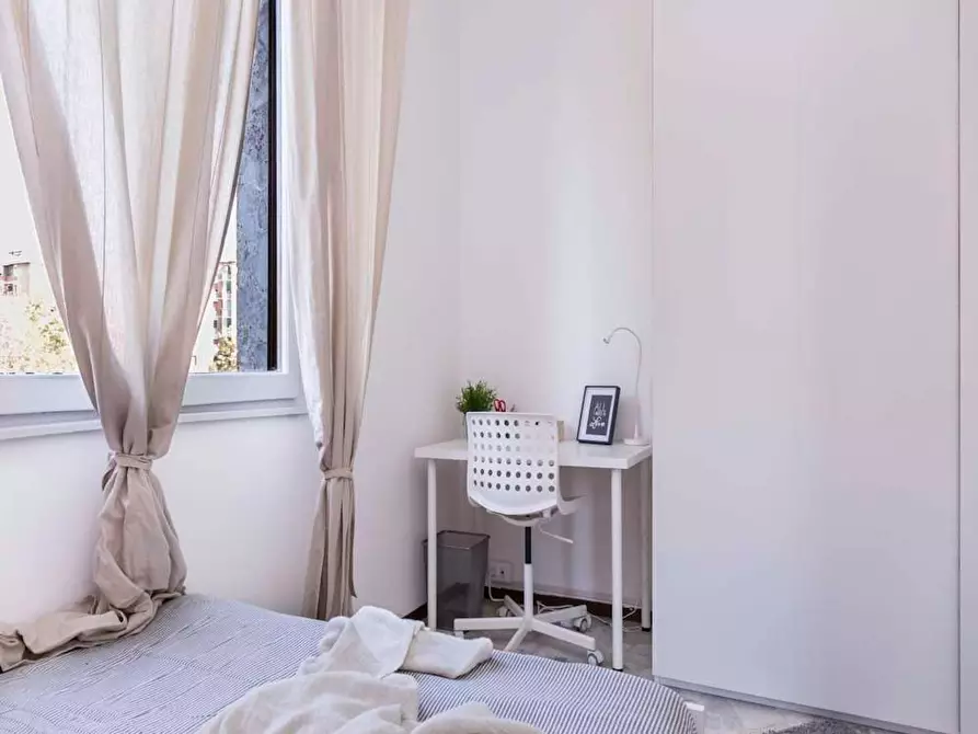 Immagine 5 di Camera in affitto  in Via Salvatore Barzilai a Milano