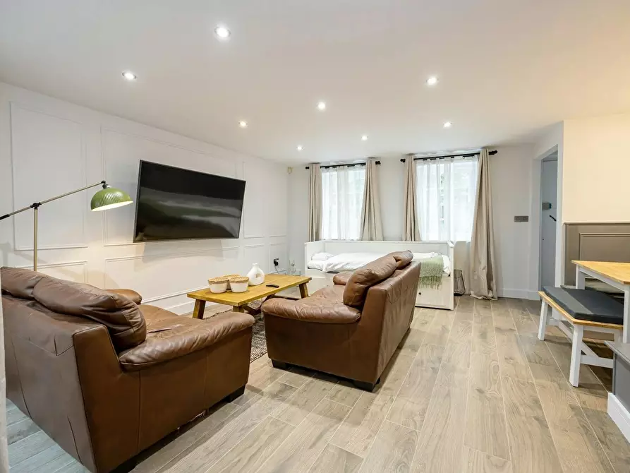 Immagine 7 di Casa indipendente in affitto  in Blackburne Place a 