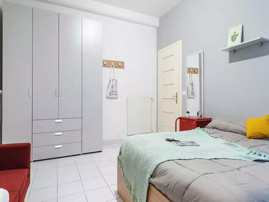 Immagine 7 di Camera in affitto  in Via Benaco a Roma