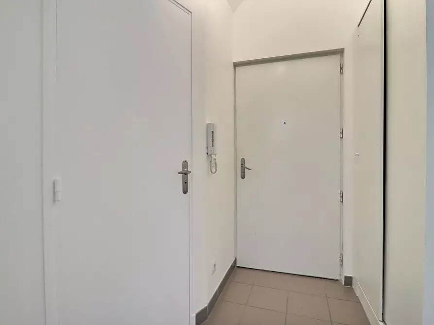 Immagine 4 di Appartamento in affitto  in Avenue Jean Jaurès a Paris