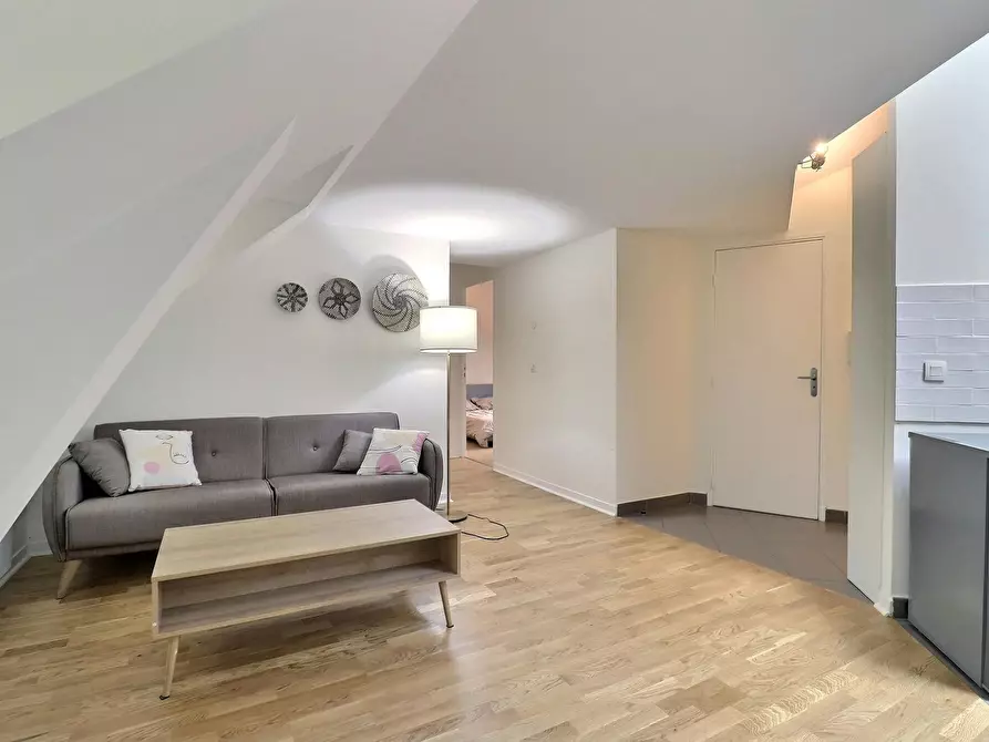 Immagine 6 di Appartamento in affitto  in Avenue Jean Jaurès a Paris