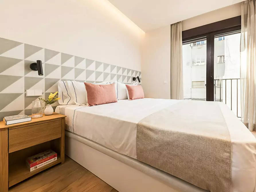 Immagine 9 di Appartamento in affitto  in Calle de la Farmacia a Madrid