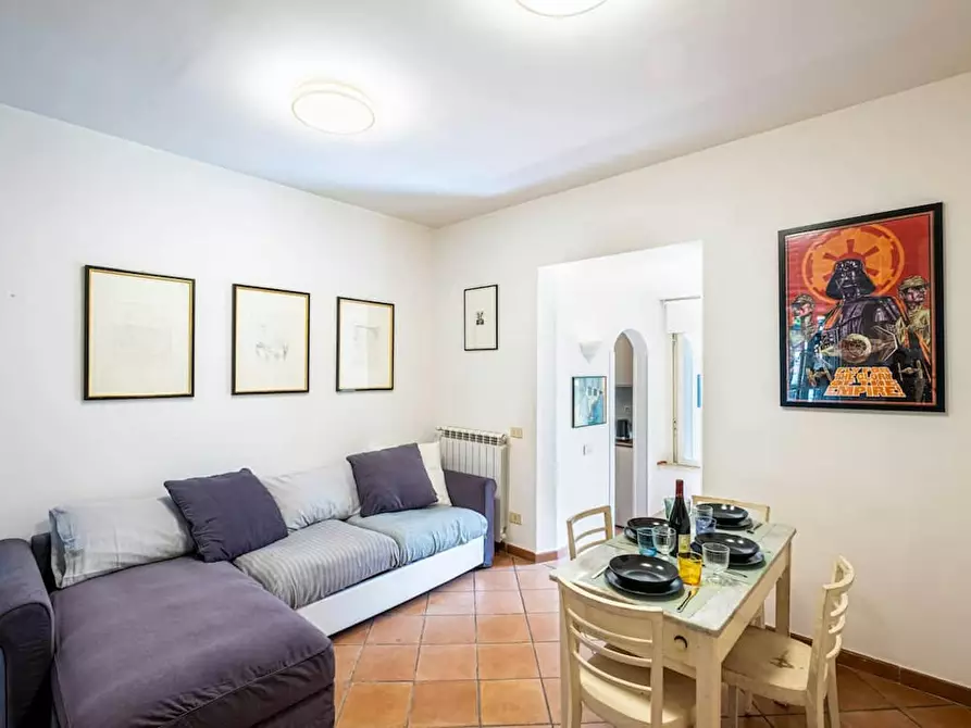 Immagine 2 di Appartamento in affitto  in Via degli Orti della Farnesina a Roma