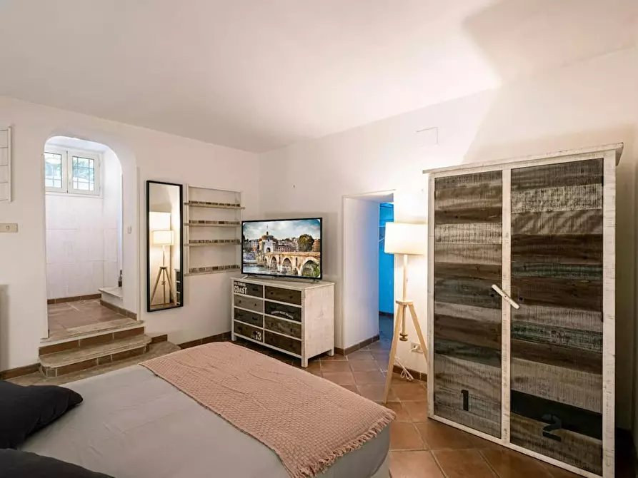 Immagine 7 di Appartamento in affitto  in Via degli Orti della Farnesina a Roma