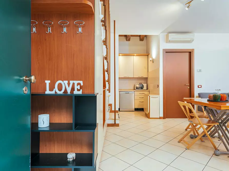 Immagine 2 di Appartamento in affitto  in Via Coluccio Salutati a Milano