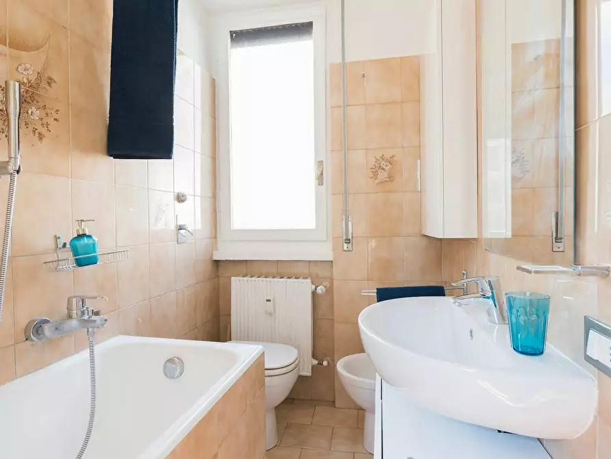 Immagine 9 di Appartamento in affitto  in Via Monte Cengio a Milano