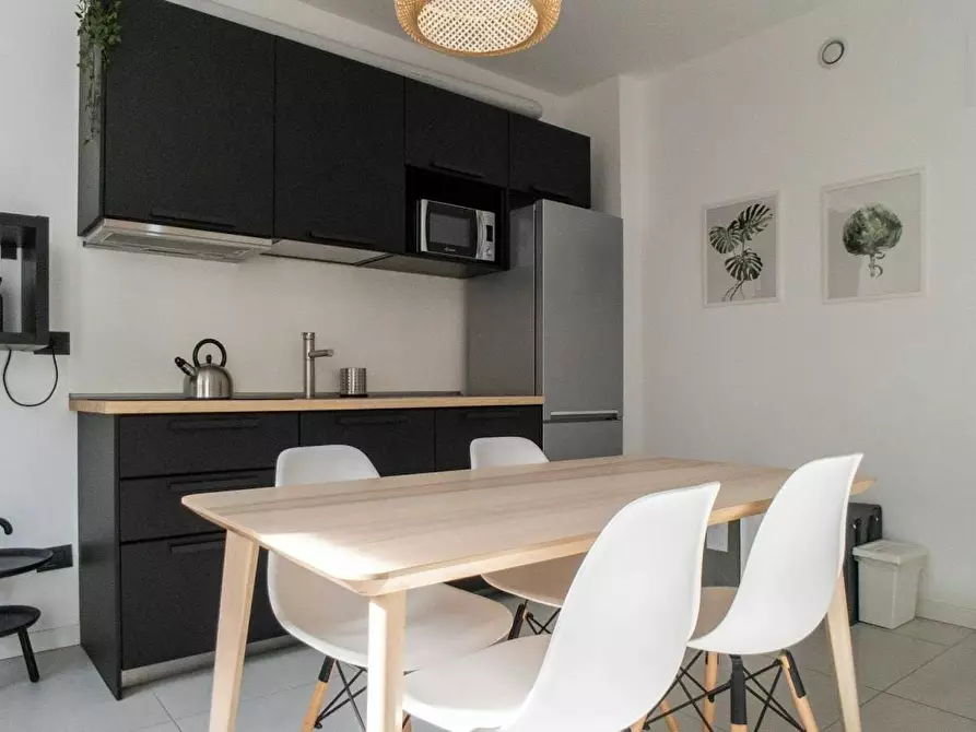 Immagine 5 di Appartamento in affitto  in Via Luigi Mercantini a Milano