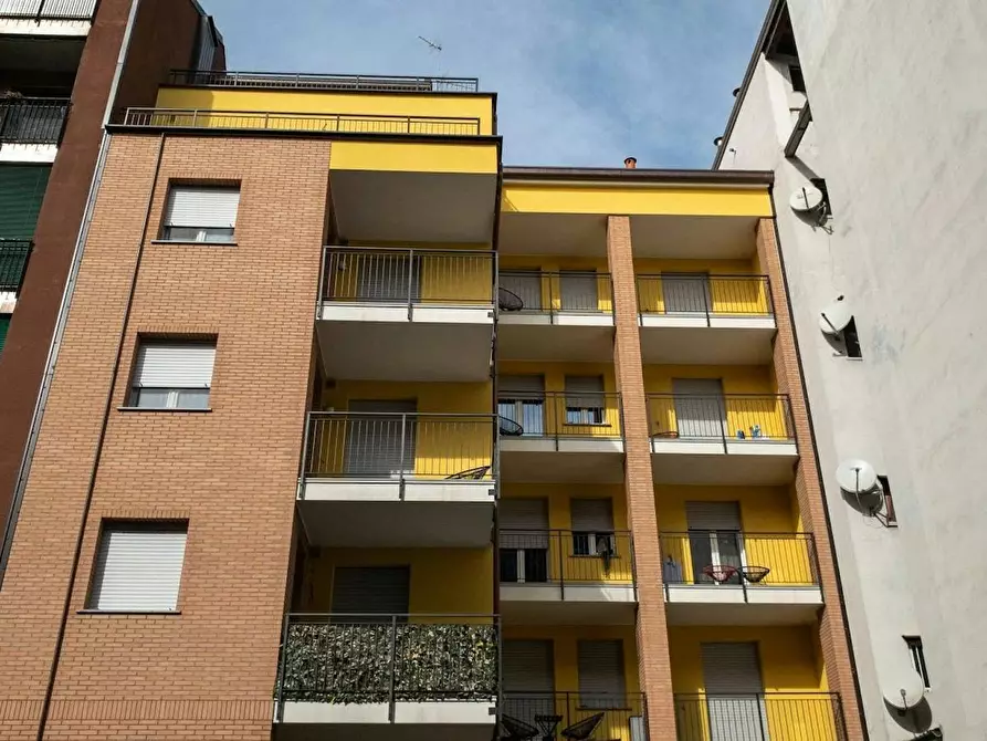 Immagine 4 di Appartamento in affitto  in Via Luigi Mercantini a Milano