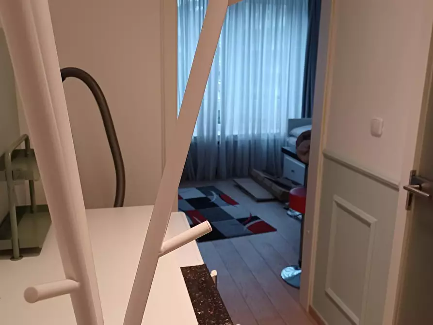 Immagine 8 di Appartamento in affitto  in Schirmerstraße a Düsseldorf