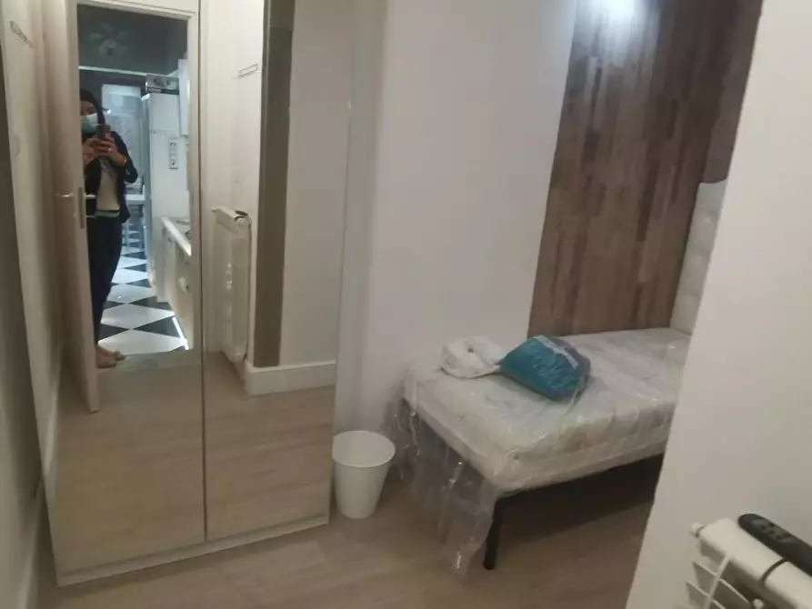 Immagine 2 di Camera in affitto  in Via Santa Reparata a Firenze