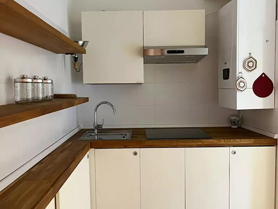 Immagine 2 di Appartamento in affitto  in Via Fondazza a Bologna