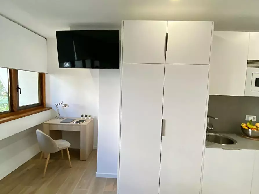 Immagine 7 di Appartamento in affitto  in Avenida de la Reina Victoria a Madrid