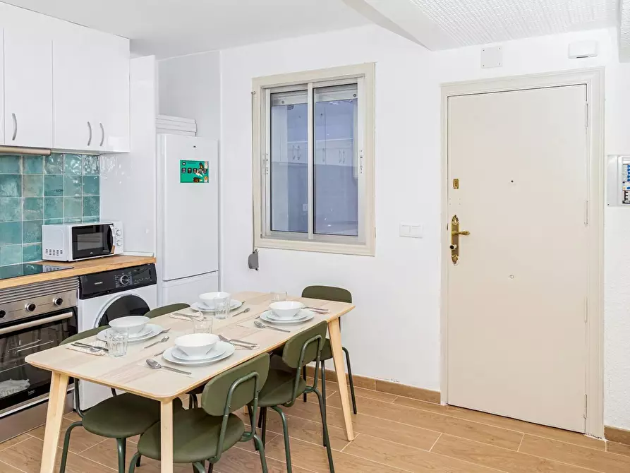 Immagine 10 di Camera in affitto  in Calle Fueros de Aragón a Zaragoza