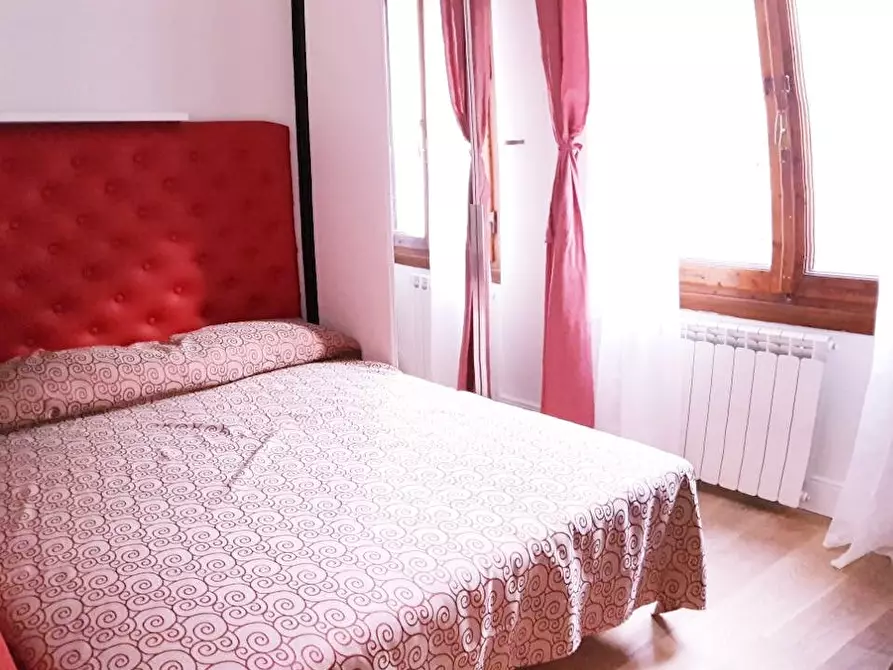 Immagine 5 di Camera in affitto  in Via dei Martiri del Popolo a Firenze
