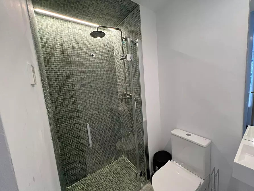 Immagine 7 di Casa indipendente in affitto  in Calle de Alfonso Fernández Clausells a Madrid