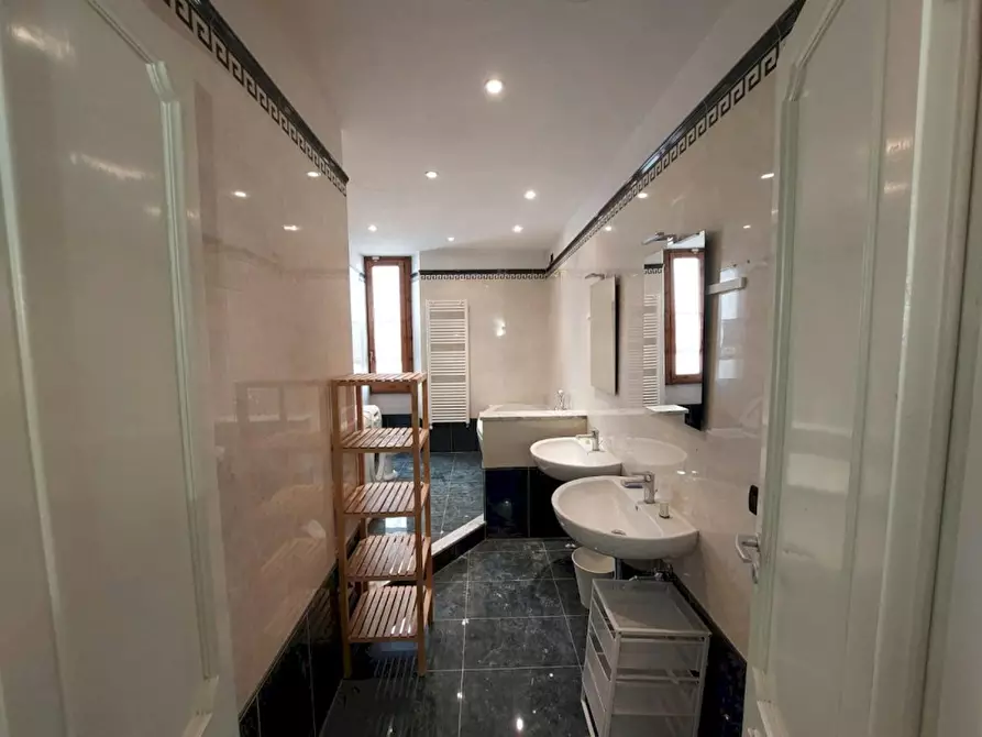 Immagine 6 di Camera condivisa in affitto  in Via Giuseppe La Farina a Firenze