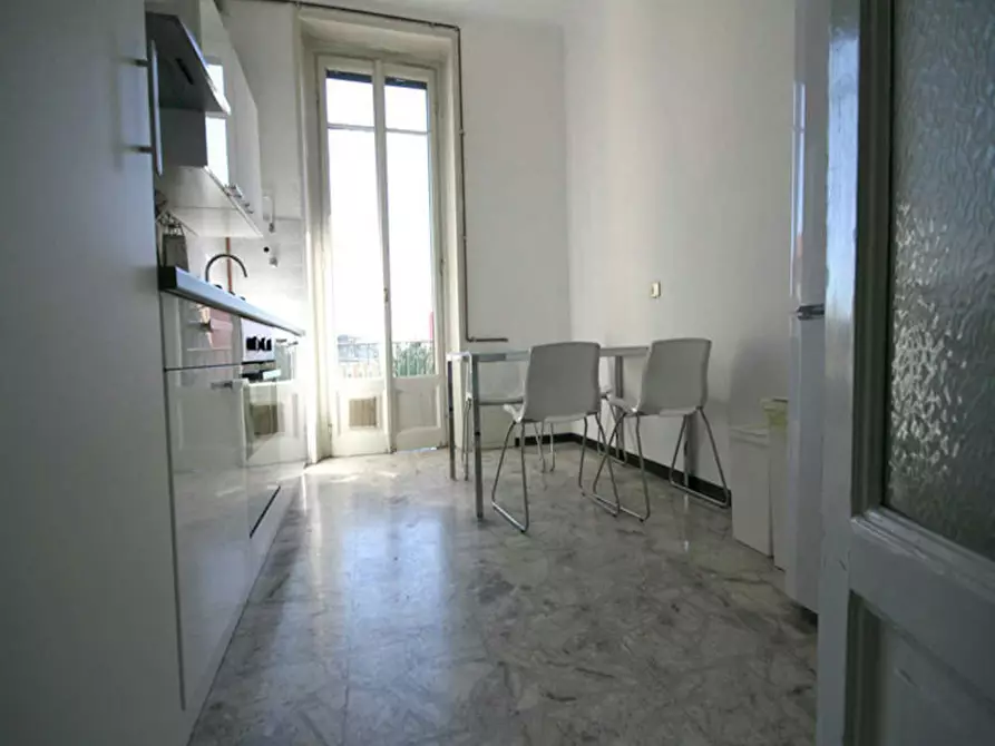 Immagine 6 di Camera in affitto  in Viale Romagna a Milano