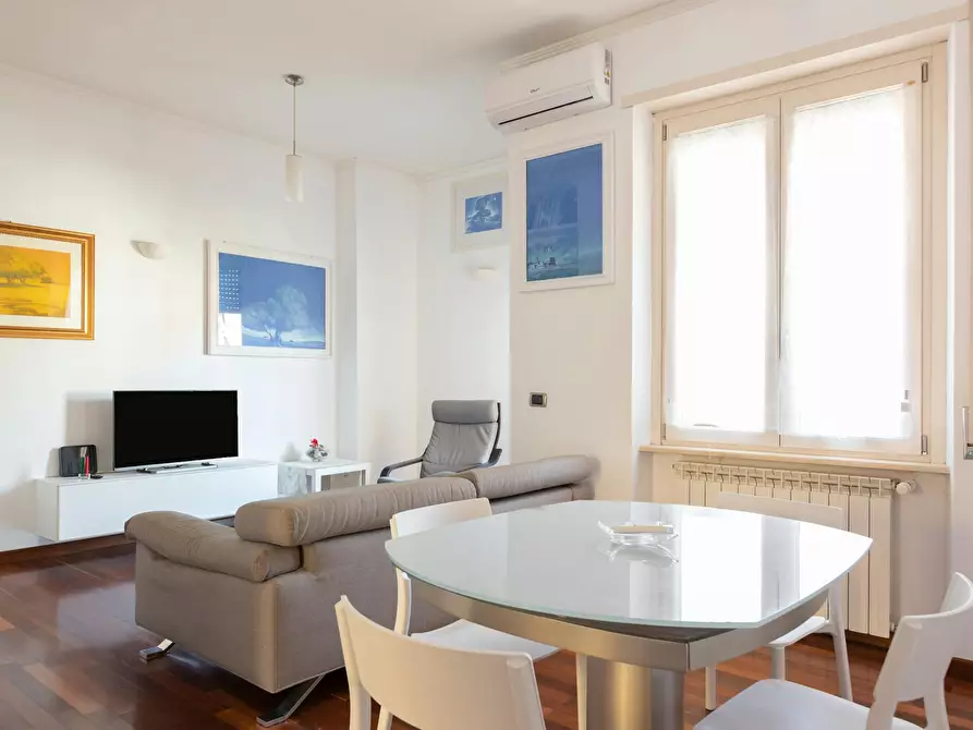 Immagine 1 di Appartamento in affitto  in Via Fabrizio Luscino a Roma