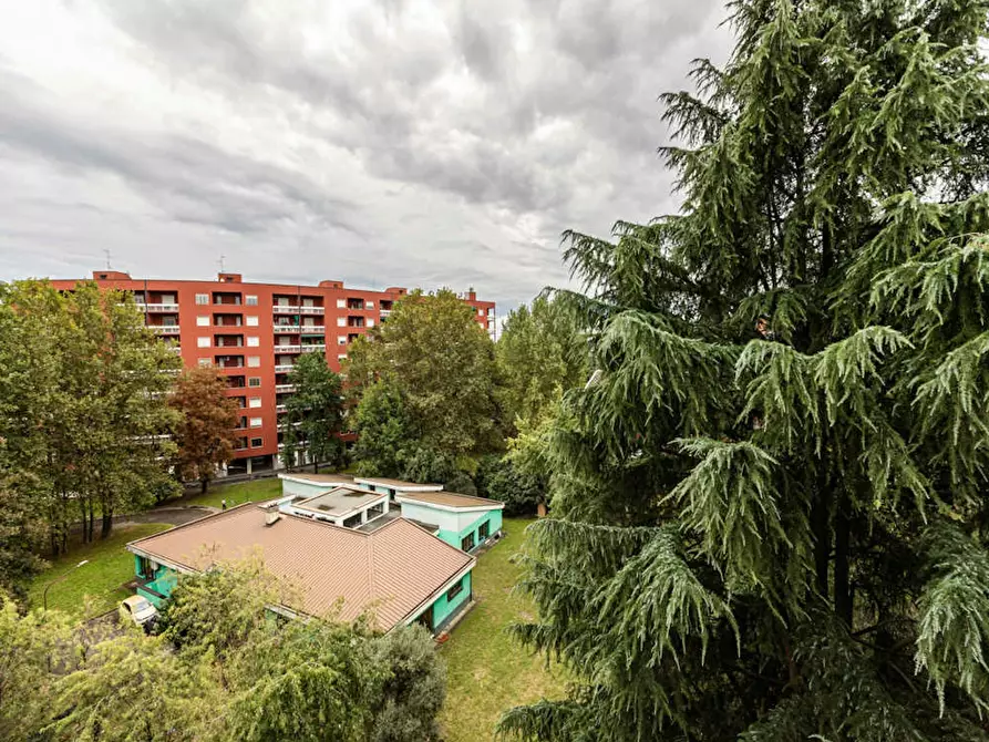 Immagine 10 di Camera in affitto  in Via XV Martiri a Vimodrone