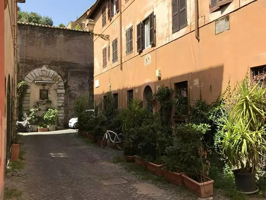 Immagine 4 di Appartamento in affitto  in Vicolo dei Panieri a Roma