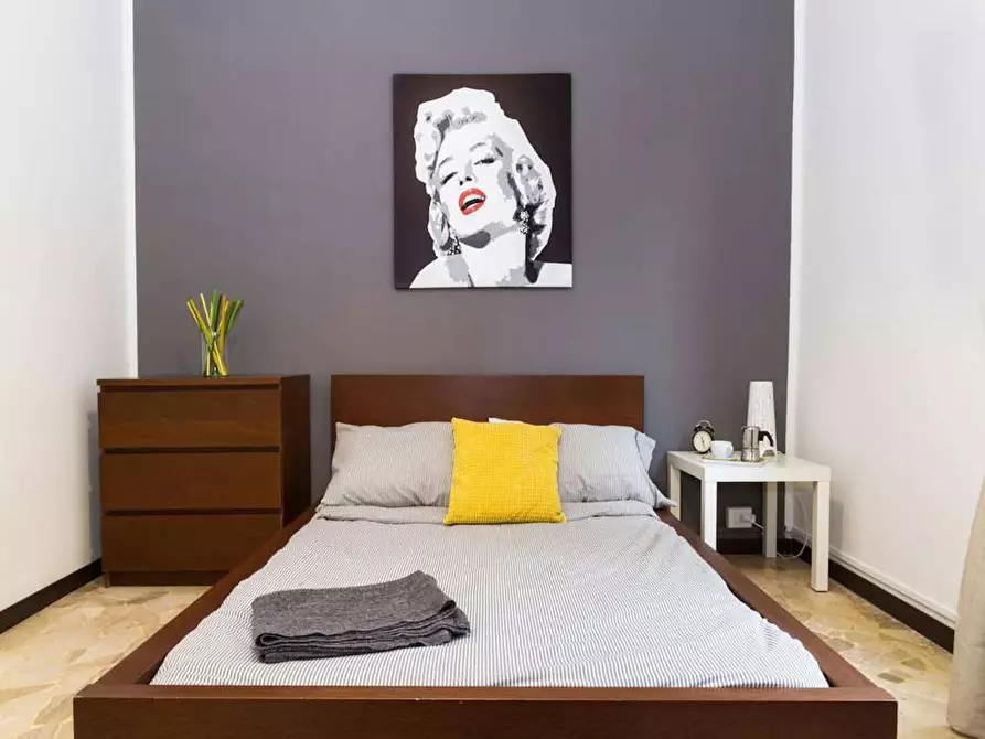 Immagine 1 di Camera in affitto  in Largo Cavalieri di Malta a Milano