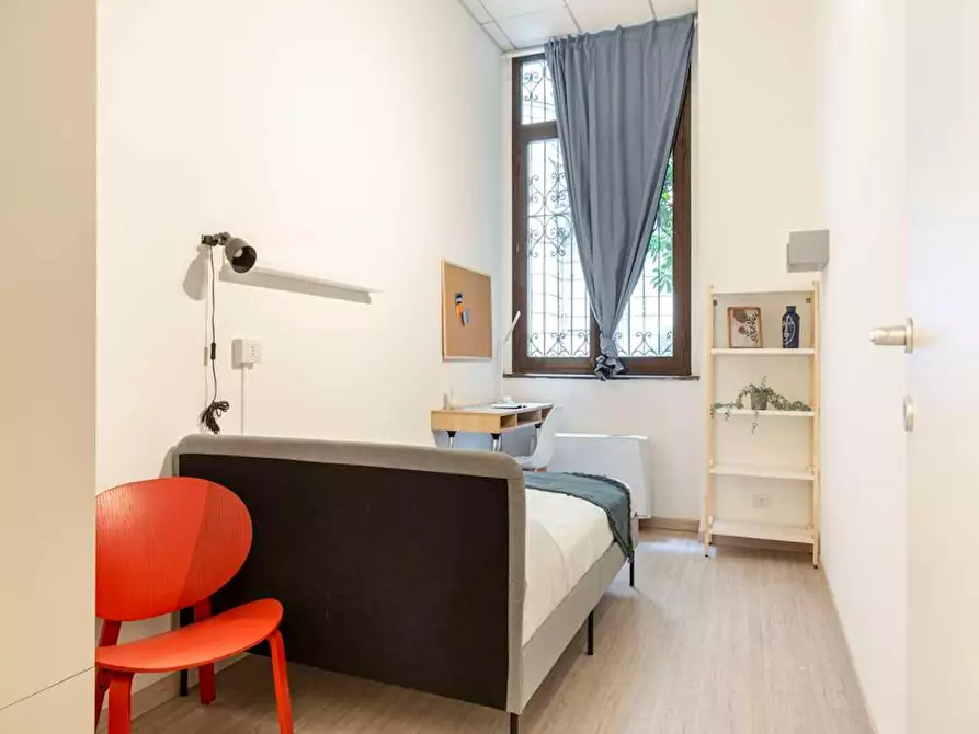Immagine 5 di Camera in affitto  in Via Ausonio a Milano