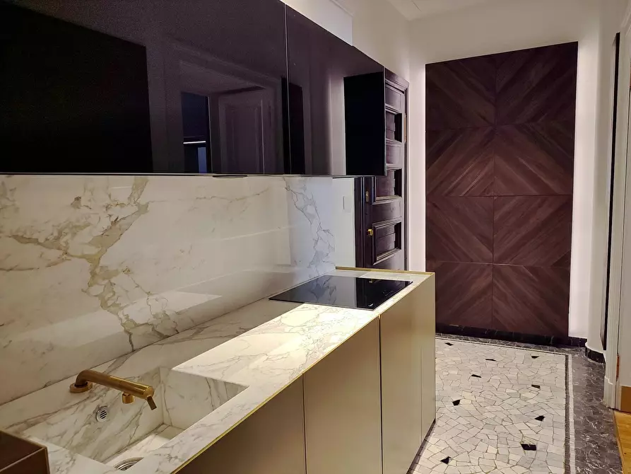 Immagine 9 di Appartamento in affitto  in Via Fontana a Milano