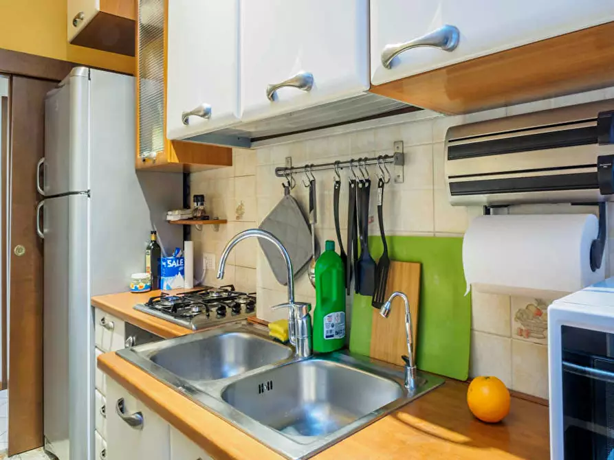 Immagine 6 di Camera in affitto  in Via Luca Ghini a Milano