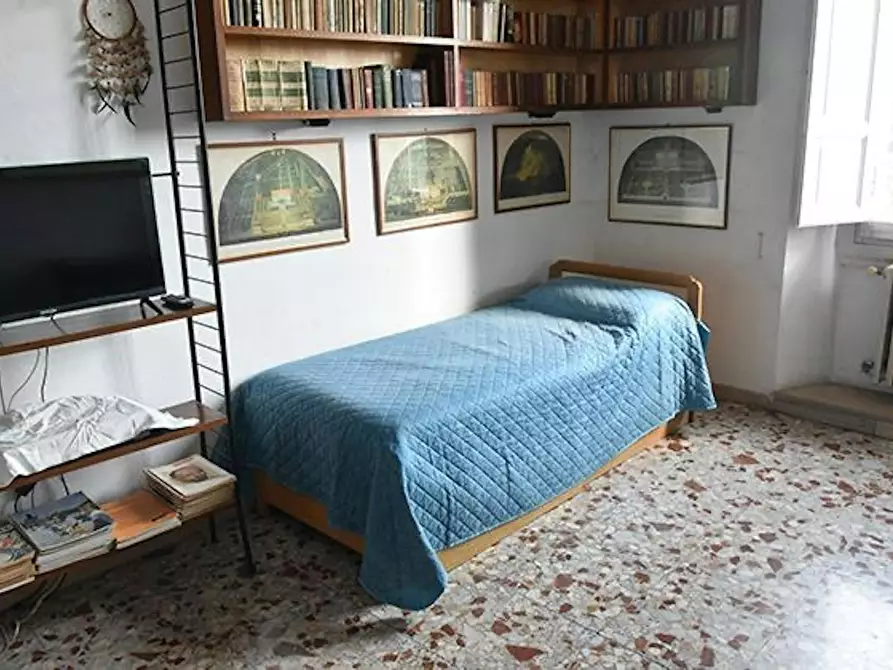 Immagine 1 di Camera in affitto  in Via Agostino Lapini a Firenze