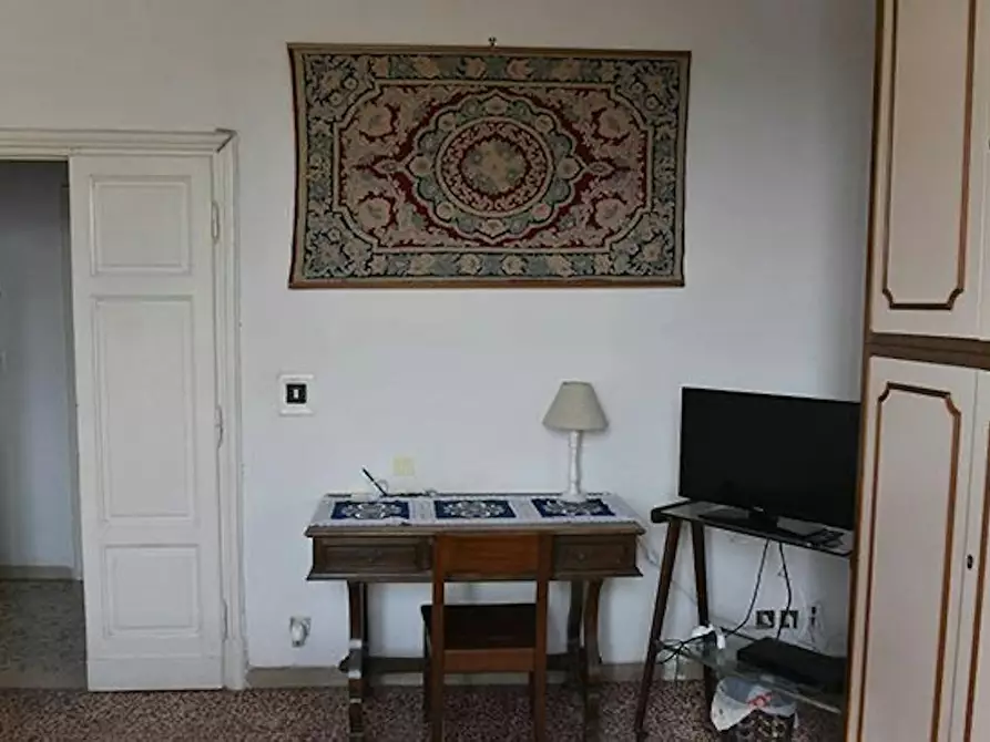 Immagine 1 di Camera in affitto  in Via Agostino Lapini a Firenze