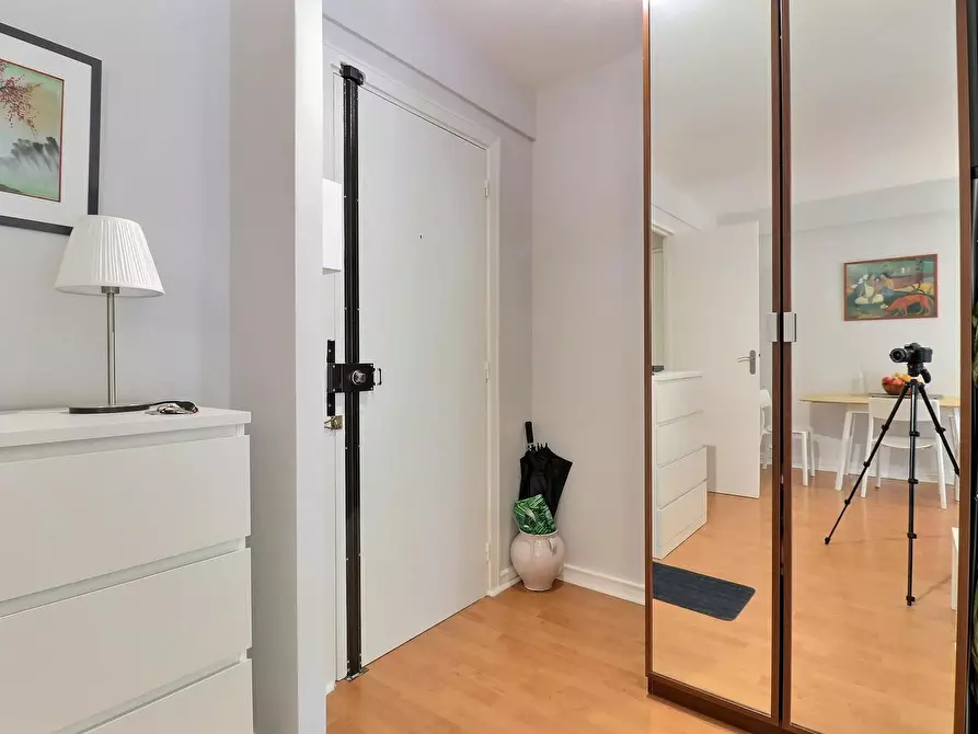 Immagine 3 di Appartamento in affitto  in Rue de la Tour a Paris 16