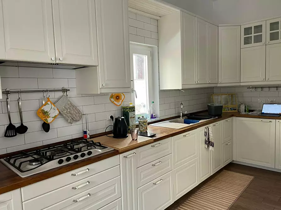 Immagine 4 di Camera in affitto  in Piazza Dante a Napoli